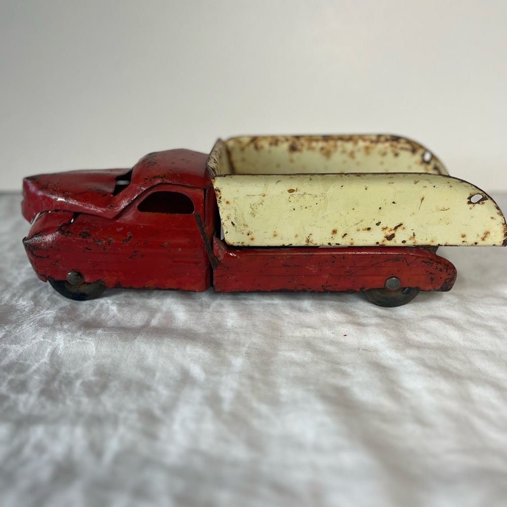 Vintage Buddy L Pressed Steel Dump Truck Toy